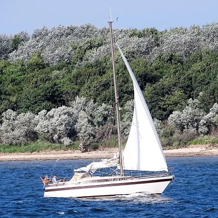 In Der Hansestadt Mit Blick Auf Ostsee * Wißmar