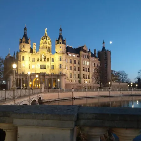 בית נופש In Der Hansestadt Mit Blick Auf Ostsee *